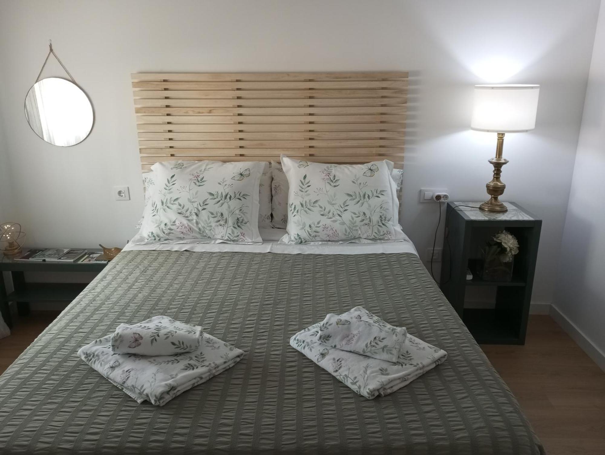 Apartamento Turistico Damajuana Parking Free Espartinas Eksteriør bilde